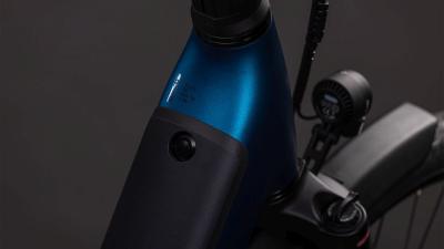 Cube Supreme Hybrid Deluxe Pro 600 electricblue'n'chrome Gr&ouml;&szlig;e: Easy Entry 50 cm Produktbild 1